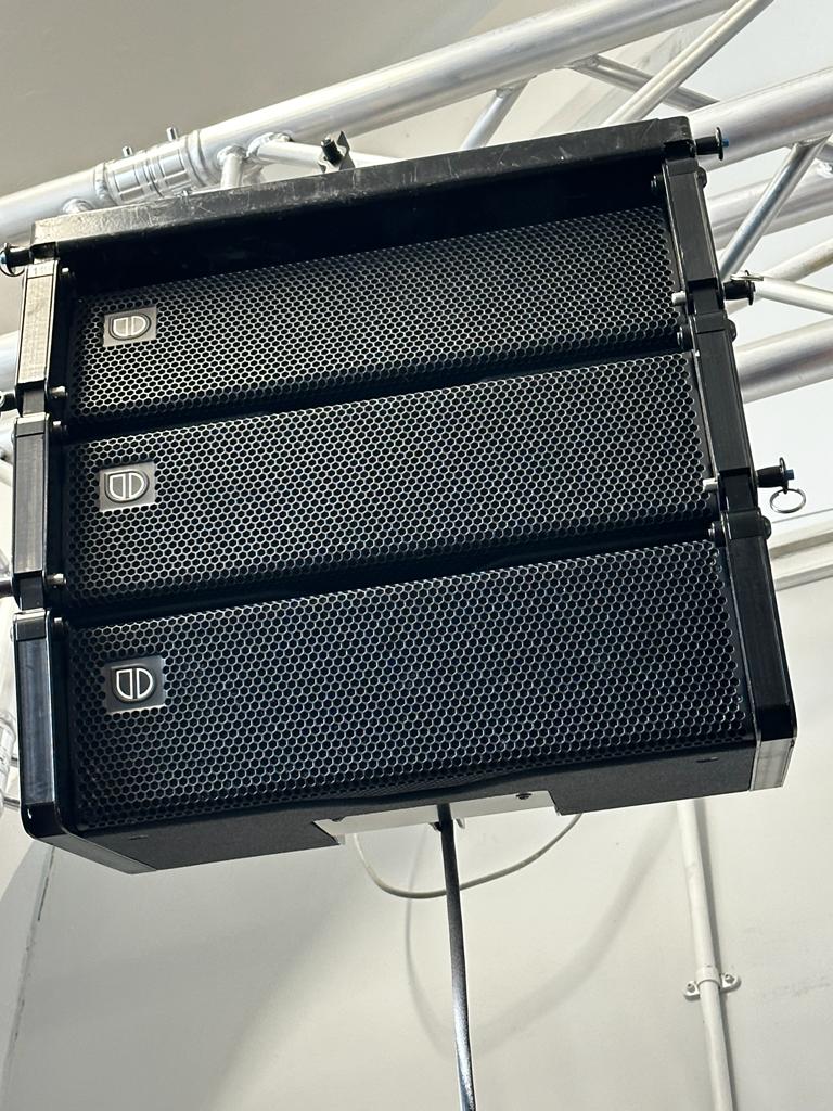 line array speaker on trussing as part of a church audio visual installation